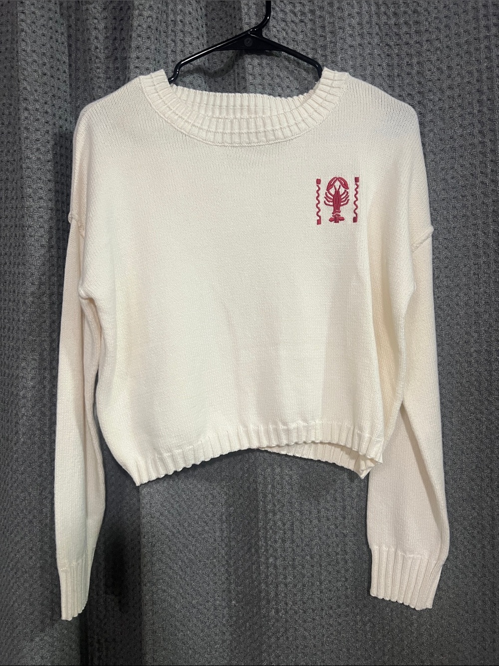 🦞❤️Cream Cropped Crewneck Sweater with Red Lobster Detail